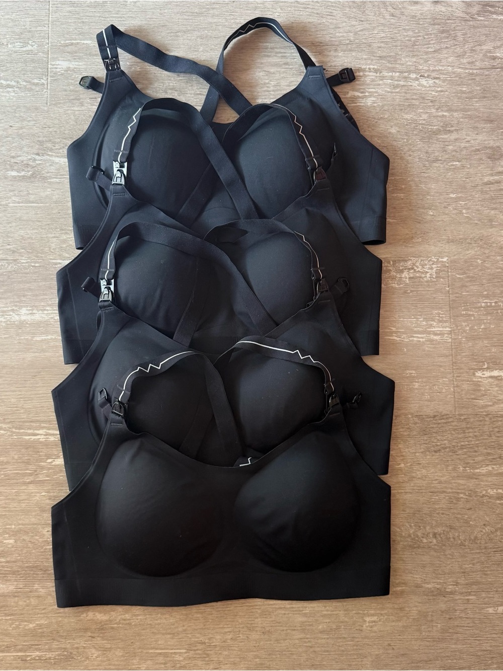 Momcozy Nursing & Pumping Bra Wearable Breast Pumps BUNDLE OF FOUR sz L Black